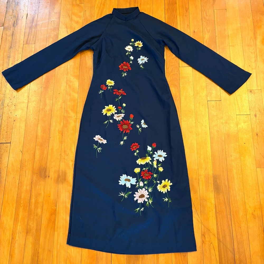 Long Blue Vietnamese Dress with Embroidery - XSMALL